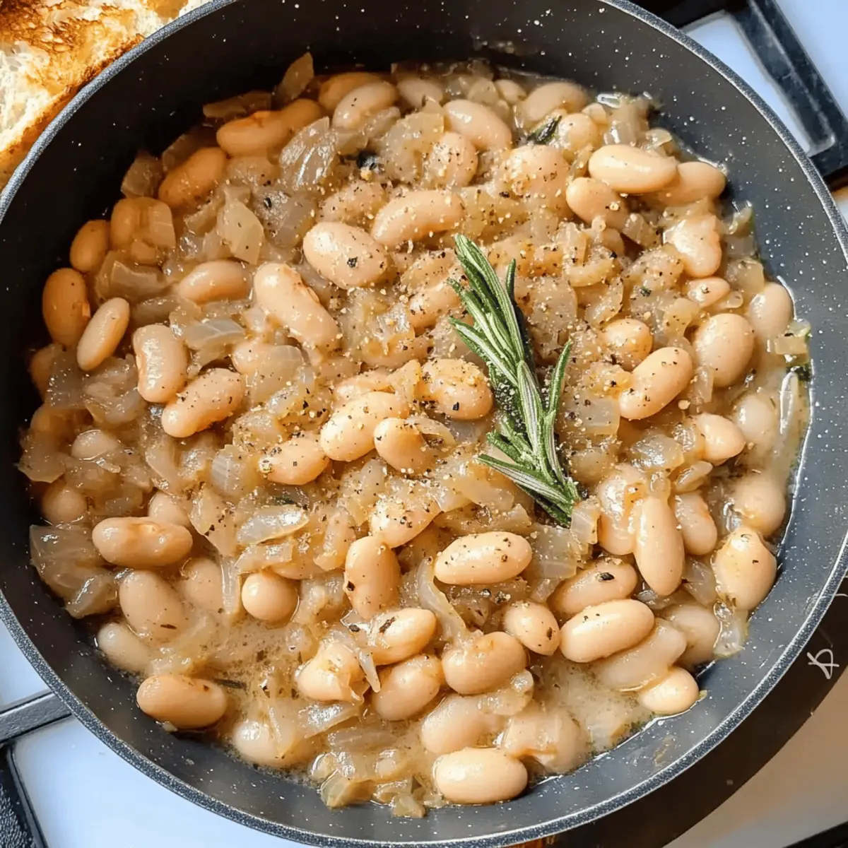 Caramelized Onion White Beans with Rosemary and Balsamic lpzjmo