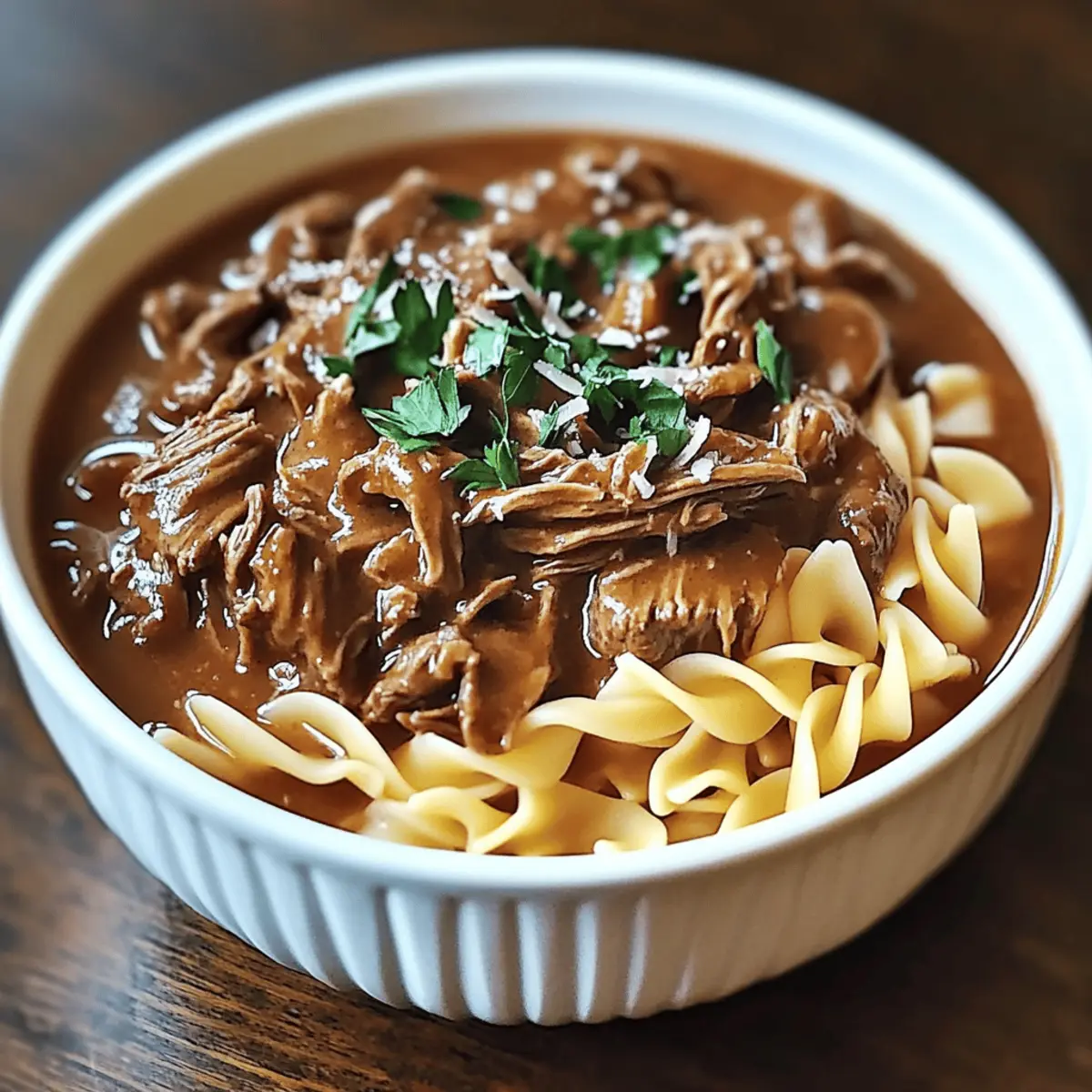 Savory Slow Cooker Beef & Noodles for Cozy Nights