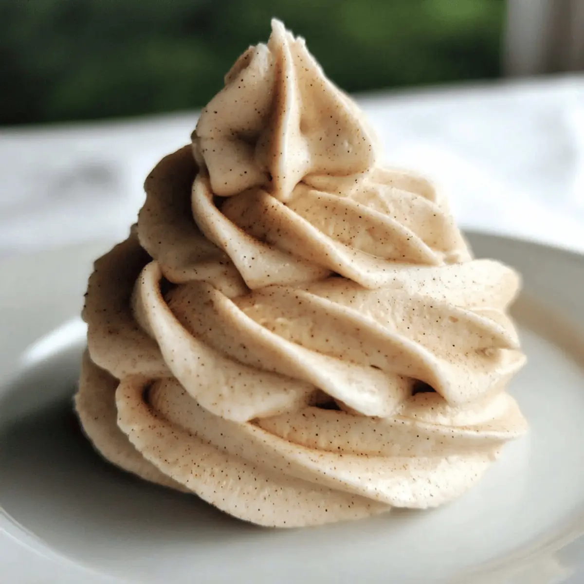 Irresistibly Fluffy Apple Butter Buttercream for Fall Treats