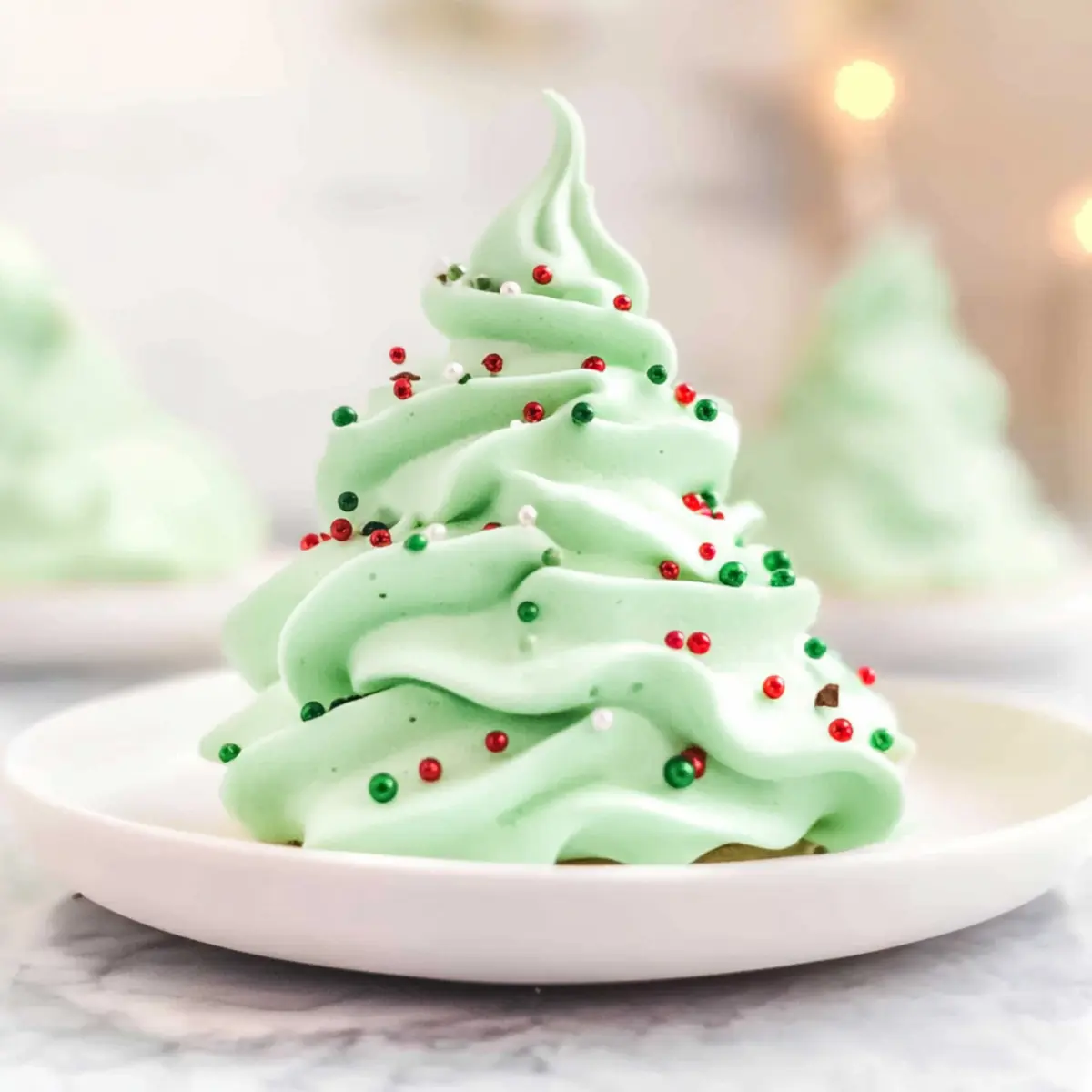 Delightful Christmas Tree Meringues That Melt in Your Mouth